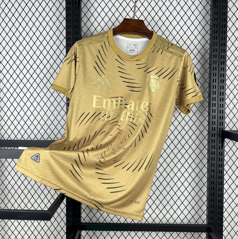 Camiseta Real Madrid Training Gold 25/26